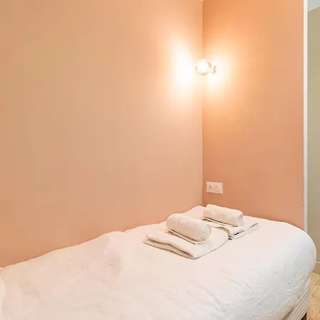 Quiet With Terrace&ac-le Marais/bastille شقة